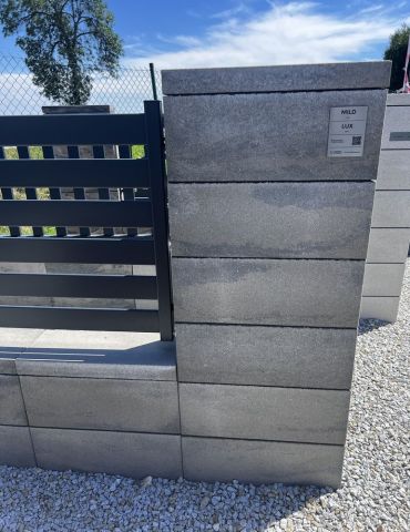 Bloczek ogrodzeniowy LUX 50x20x20cm